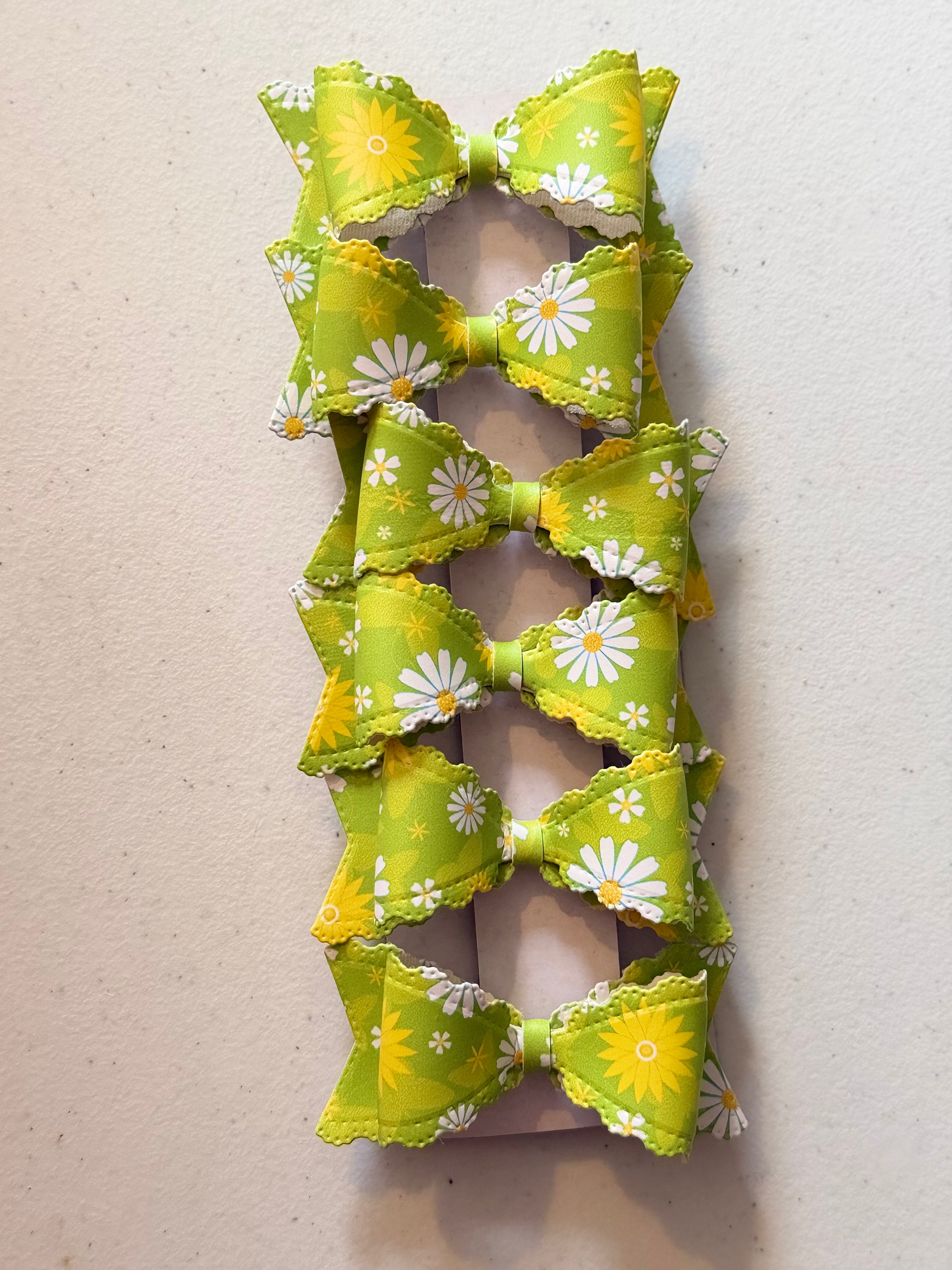 Daisy Luxe Bows