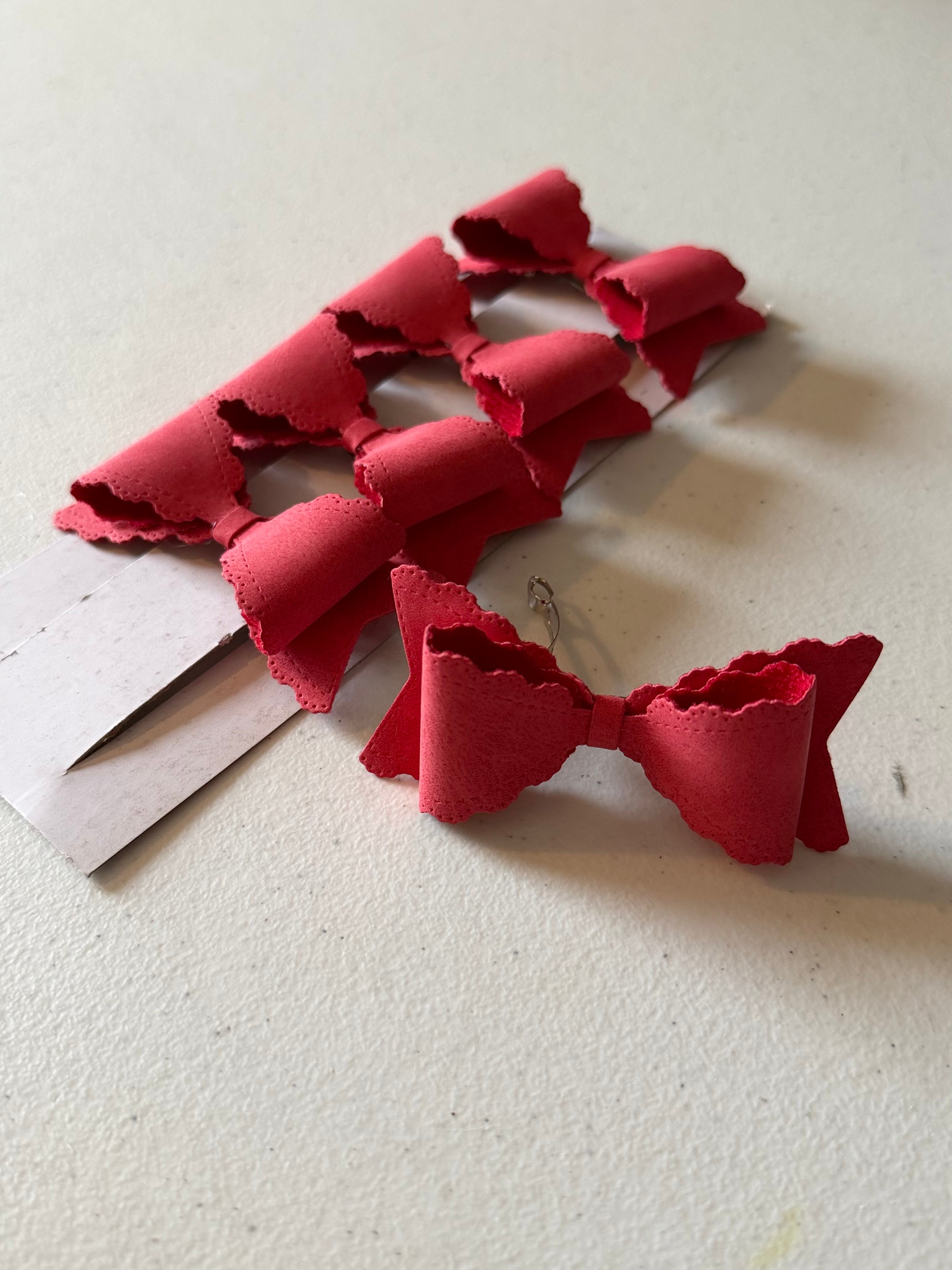 Red Kiss Bow