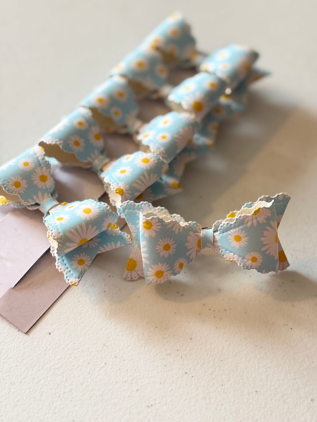 Daisy Luxe Bows